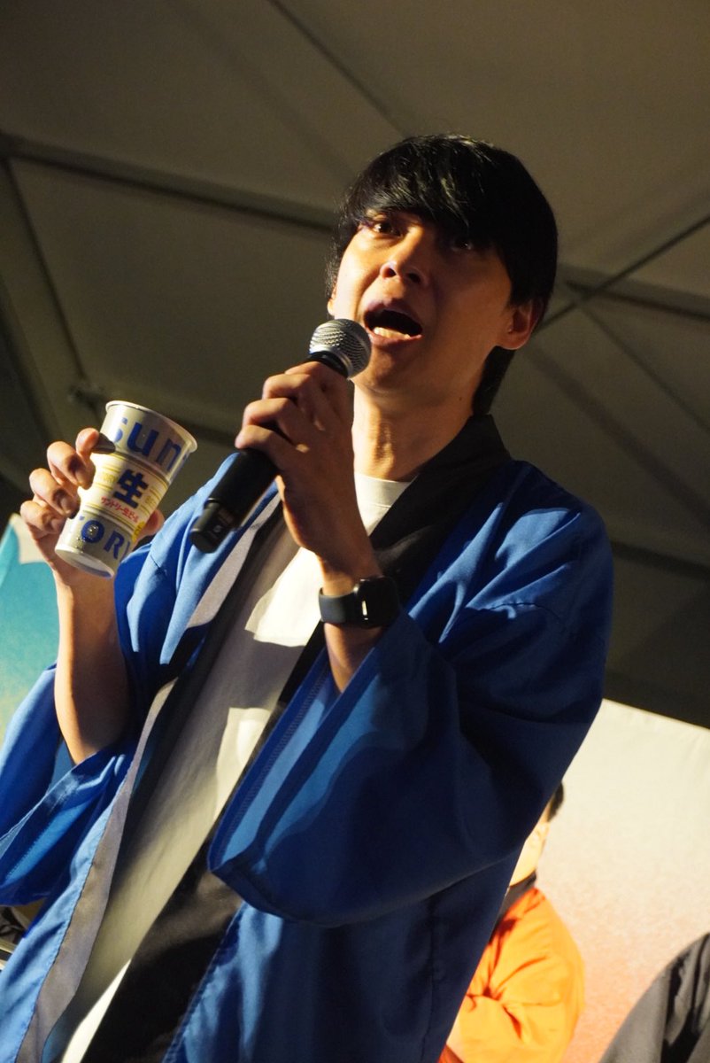 akingo48's tweet image. 祇園櫻井さん

あの櫻井さんがビール？！（多分、中身は水）

2025.10.4(土)
エクストリーム盆踊り@大阪グルメEXPO

#祇園 #櫻井健一朗 #ぎお活
#エクストリーム盆踊り #大阪グルメEXPO