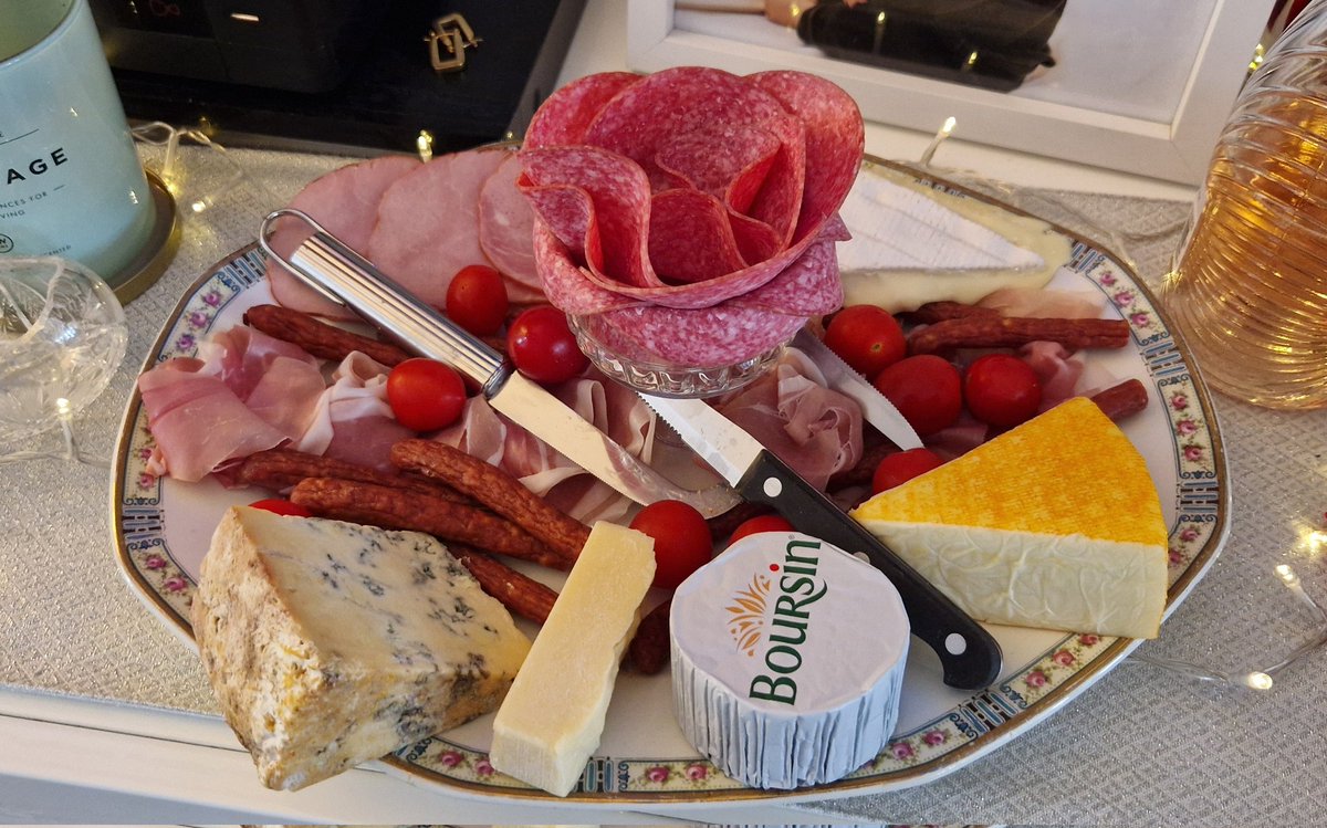 Joe Bangles CBE tweet media