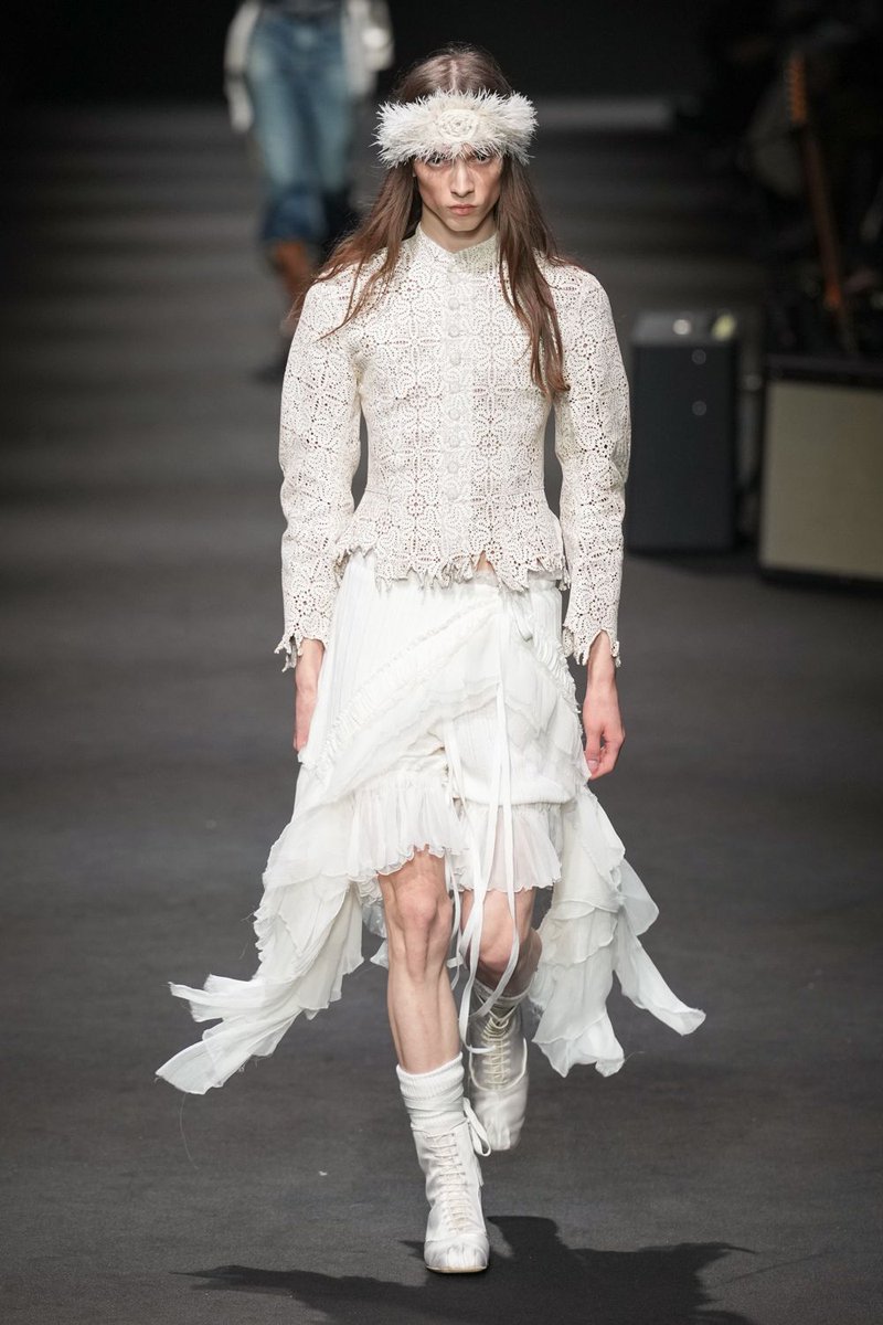 デ*ス様 ANN DEMEULEMEESTER 42inch ANN DEMEULEMEESTER | TIAS LARGE LEATHER HAT WITH STUDS