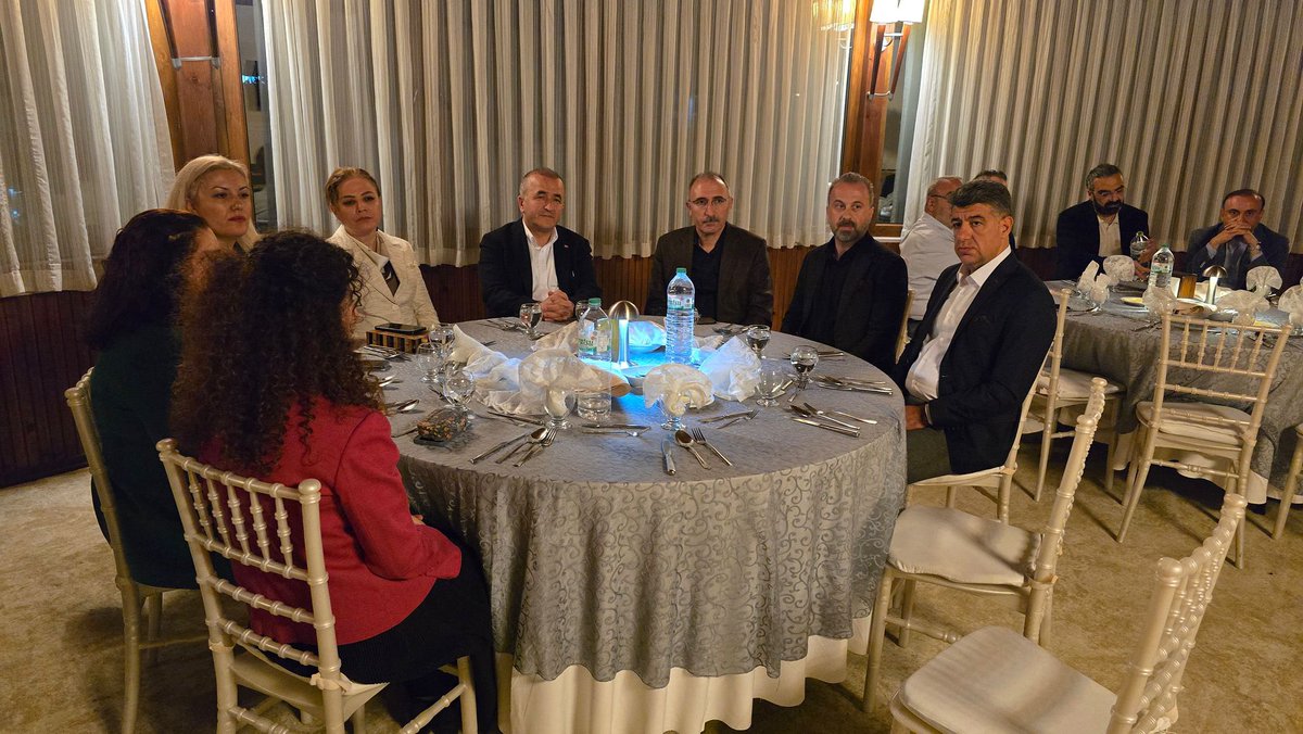 elazigmem's tweet photo. TÜBİTAK 4007 Bilim Şenlikleri Destekleme Programı kapsamında hayata geçirilen “Teknoloji ve Uzayın Büyüsüyle Eğlenceli Bilime Yolculuk” projemizin kanış programı ve ödül töreni Sayın Valimiz Numan Hatipoğlu, Fırat Üniversitesi Rektörü Prof. Dr. Fahrettin Göktaş, İl Milli Eğitim Müdürümüz Beraat Şahin, İl Protokolü ve eğitimcilerimizin katılımı ile gerçekleştirildi. @tcmeb  @Yusuf__Tekin @numanhatipoglu @SahinBeraat