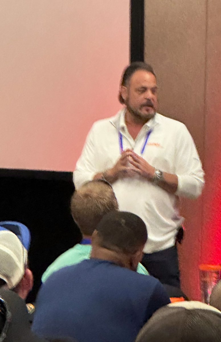 GSTMFSabitoni's tweet image. Day 1 of LIUNA’s 10-Day Organizing Boot Camp in Austin! Fired up to build POWER, grow our movement, and strengthen #LIUNA from the ground up. When Laborers organize, we RISE! #LaborersRising #organizeordie