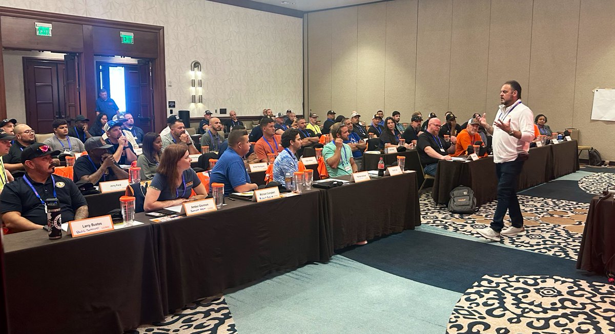 GSTMFSabitoni's tweet image. Day 1 of LIUNA’s 10-Day Organizing Boot Camp in Austin! Fired up to build POWER, grow our movement, and strengthen #LIUNA from the ground up. When Laborers organize, we RISE! #LaborersRising #organizeordie