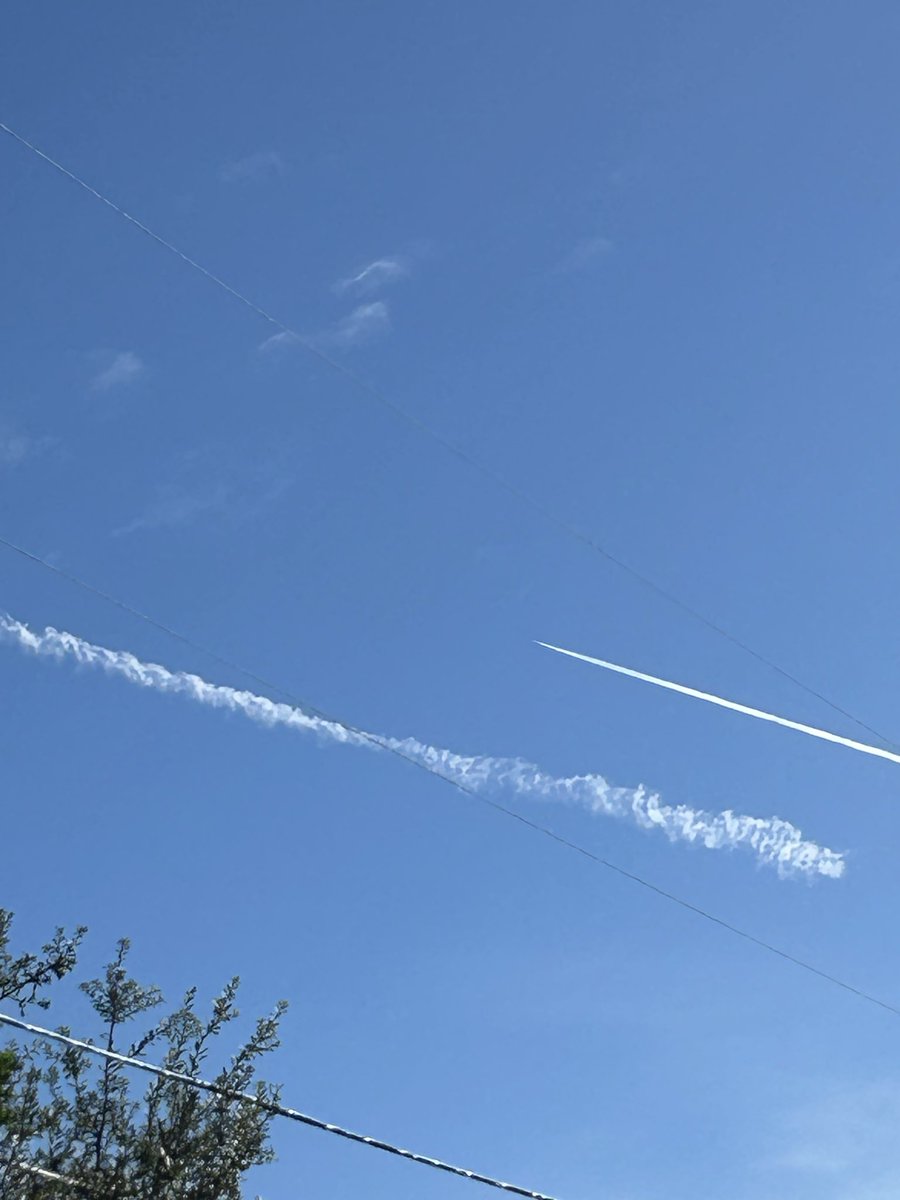tiede32413's tweet photo. @DiedSuddenly_ This morning 10/4 over panhandle of Florida @RepThomasMassie https://t.co/nlpZPaod0g