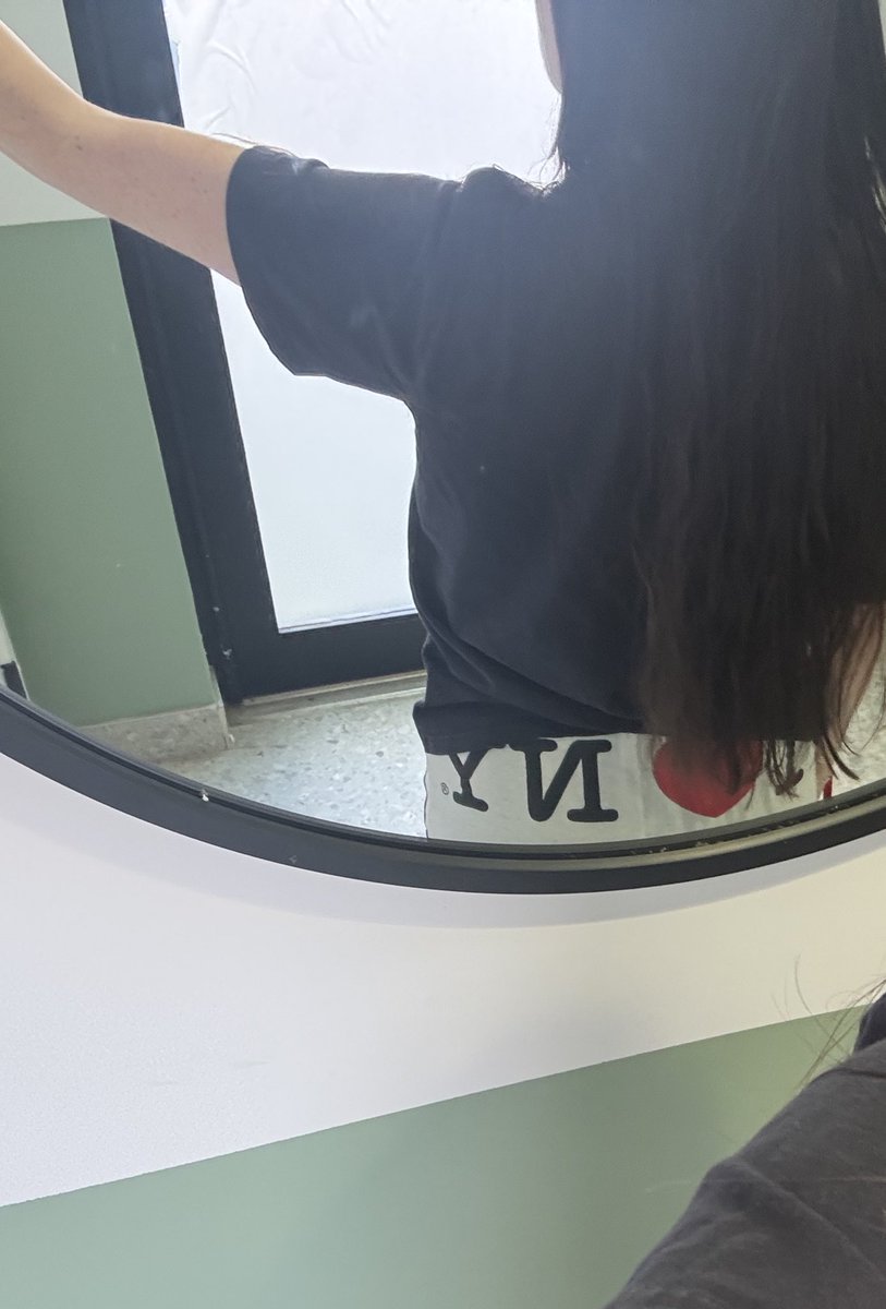 trinity333__'s tweet photo. girls in no pants doing nothing! #outfittober 4 https://t.co/0PqGwh2fMh