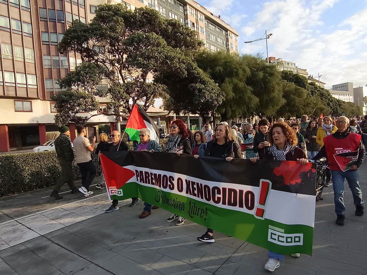 ccoogalicia's tweet photo. 🇵🇸HOXE NA CORUÑA📢📢 ➕Somos millóns quenes esiximos o fin do xenocidio. 
🫵 Súmate aos paros, asembleas, concentracións e minutos de silencio do próximo 15 de outubro! ✊
#ccoogalicia #ccoo #PalestinaLibre #paremoselgenocidio https://t.co/rwldq8jrjf