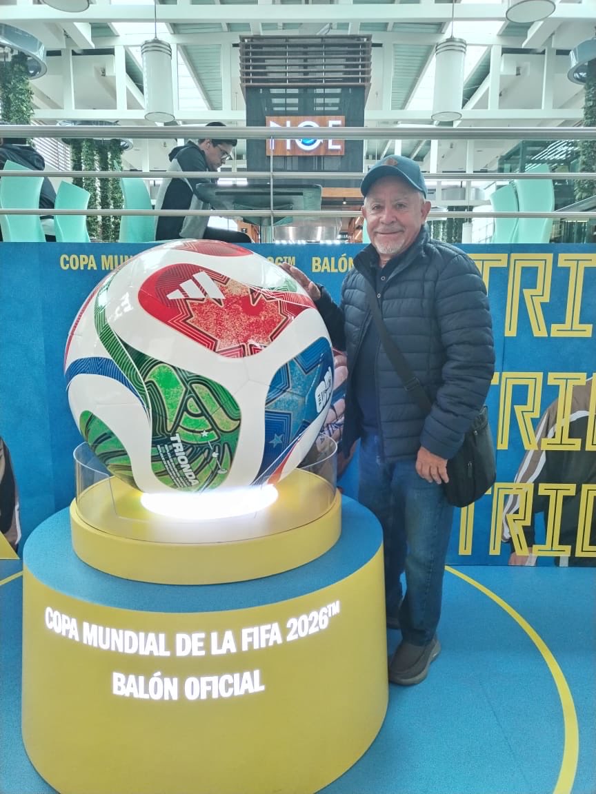 La profesión continúa con la misma pasión.
Nos enfocamos al Mundial 2026 del próximo año. 

El balón oficial que rodará en México, USA y Canadá: Trionda ⚽️