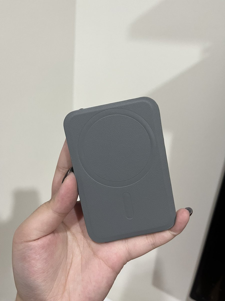 MW4126's tweet photo. ส่งต่อ Moft Snap on Phone Stand Wallet สี cool gray ราคา 300 บาทรวมส่ง

#ส่งต่อmuse #ส่งต่อmuseandmore #ส่งต่อcasetify #skinnydip #ส่งต่อskinnydip #ส่งต่อapplesheep #moft #ขาตั้งมือถือ #ขาตั้งแม่เหล็ก #ที่ติดโทรศัพท์แม่เหล็ก #ส่งต่อ #อาเล็กธีรเดช #iphone #iphone17 https://t.co/bdCnLLZFh5