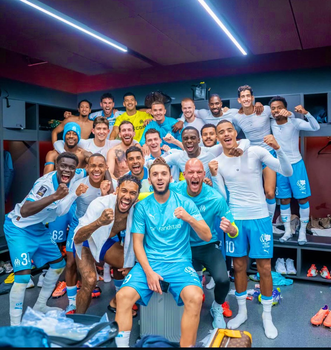 Carl⚪️s Ⓜ️isère tweet media
