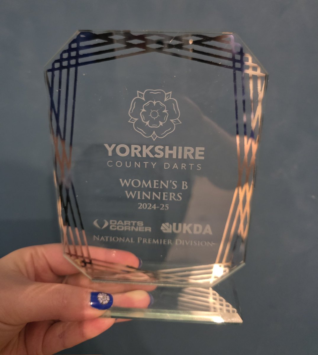Ive won many darts tropheys over the years, most of them have got chucked in the spare room but this is the one ive been the most proud of in my darting life 💙🤍 what a honour. Up the Yorkshire <a href="/EagleDarts1/">Eagle Darts</a>