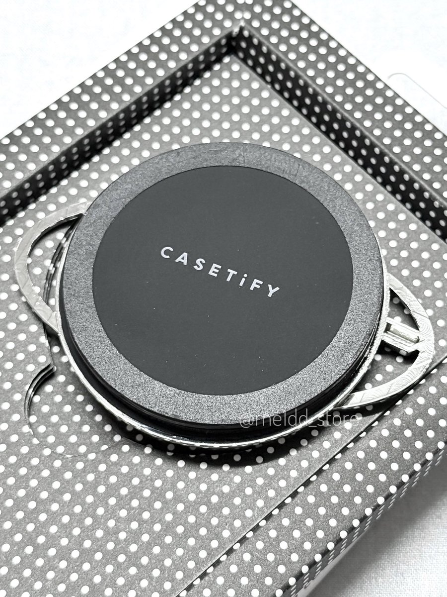 me1dd_store's tweet photo. 🔥ส่งต่อ🔥 Casetify DIESEL Silver Oval D Collectible Grip Stand (Griptok)

หายาก ไม่ผลิตแล้ว

❇️— 2,500.- รส —❇️

เคยลองแปะ แต่ไม่ได้ใช้งานจริง
สภาพนางฟ้า 99% กริบ
#ตลาดนัดเคส #ตลาดนัดCasetify #เคสไอโฟน #เคสCasetify #ตลาดนัดDiesel #ตลาดนัดกริปต๊อก #ตลาดนัดGriptok https://t.co/PvtaAv2aLk