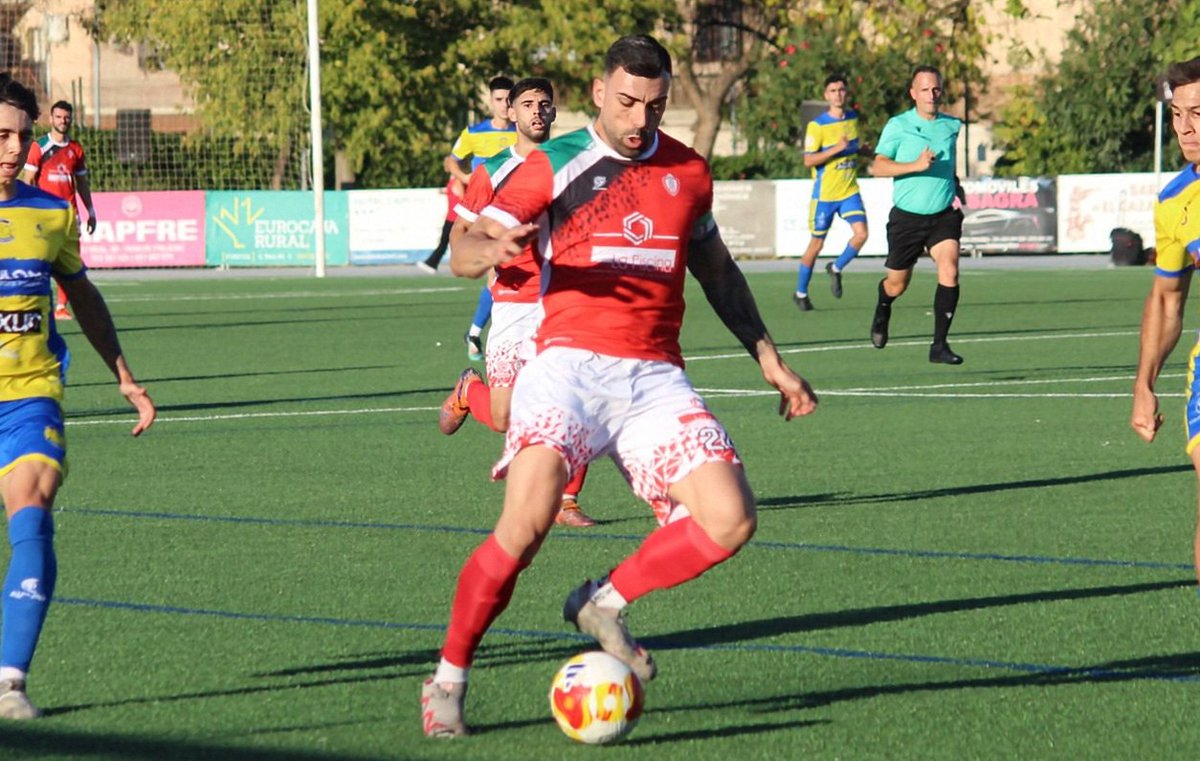 FedExFutbol's tweet photo. 🏆 | #CopaDelRey |

@CdYuncosoficial 2-0 @CFCAMPANARIO (Global: 2-0)

🏁No pudo ser. Fin del sueño copero para un CAMPANARIO luchador que sucumbió ante un rival más acertado de cara a portería.

 🔴⚪¡Ánimo Campanario!

#Extremadura💚🤍🖤
#JugamosEnEquipo