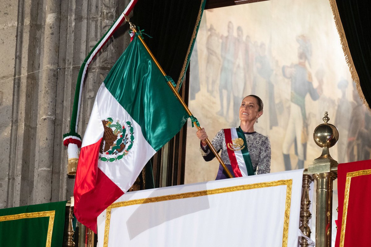 Estrena la Presidenta Claudia Sheinbaum el documental “Los primeros 365 días, la transformación avanza”; relata el primer año de Gobierno de la mandataria al frente de la Presidencia de la República. turquesanews.mx/mexico/los-pri…