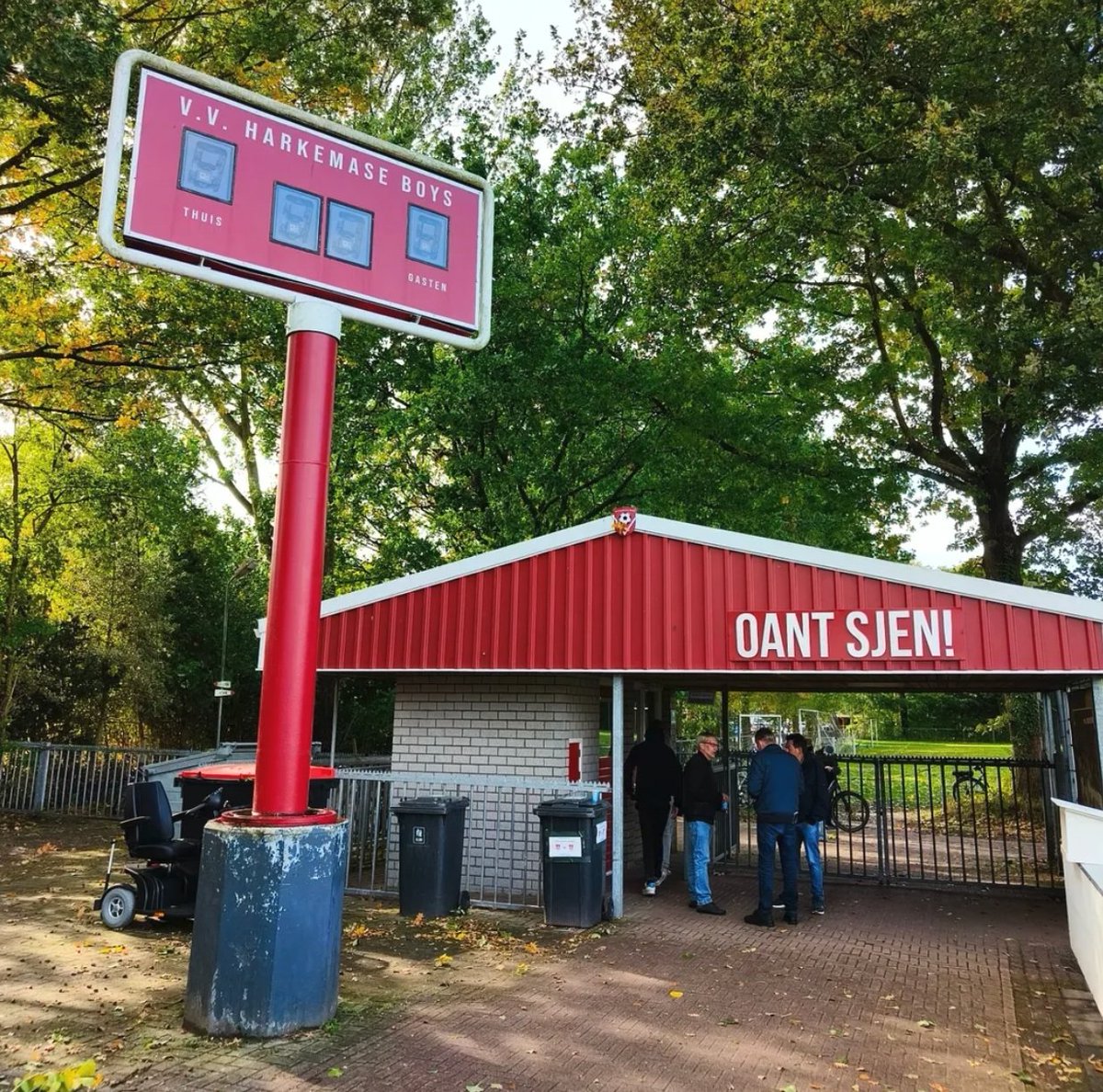 RubenWingerden's tweet photo. Mooi potje in de Derde Divisie A op Sportpark De Bosk in Harkema.
Harkemase Boys β Sparta Nijkerk eindigt in 1-1. #vvharkemaseboys #vvspartanijkerk #sportparkdebosk #derdedivisieA #groundhopping #Dutch156 84/156 https://t.co/uhZKlkwYJb