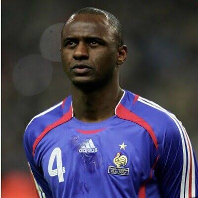 inspiringyow's tweet photo. @TouchlineX Three classic things: French, Niga, and sweat on the chest https://t.co/28EsqRCtry