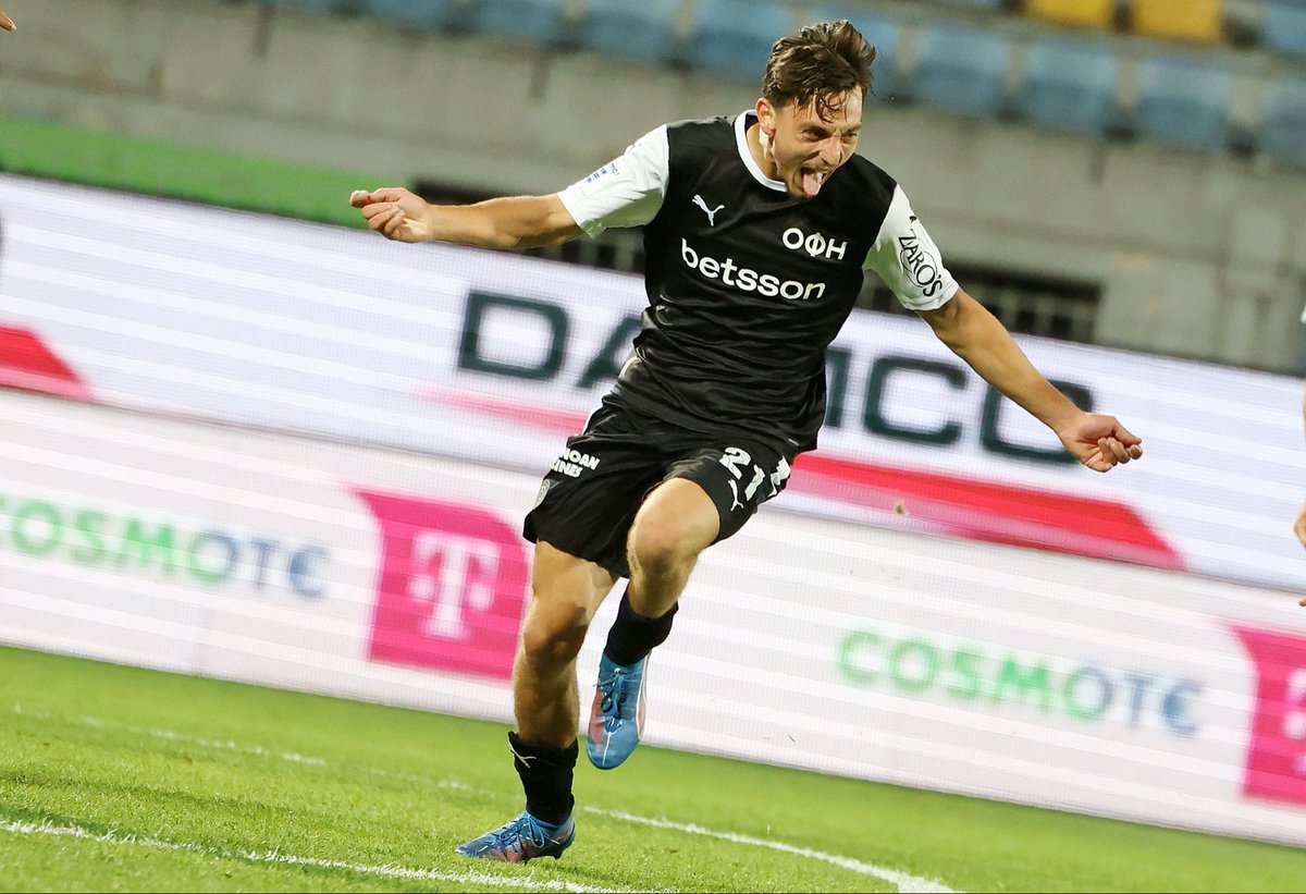 OFI_Crete's tweet photo. 🤩⚫️⚪️ #ofiaris #oficretefc #ofifc #Apostolakis #goal #slgr #MD6 #monoofi https://t.co/5FOqqYF4ox