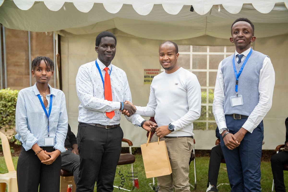 jkuatses's tweet image. TechWeek 5.0 Day 1 had it all — keynote speakers dropping wisdom bombs 💣, panelists debating like it’s finals week 🤓, and highschoolers getting mentored into future legends 🚀.And the vibes!💃

Trust me 🤠if knowledge was Wi-Fi, TechWeek 5.0 Day 1 had full bars 🤩
#techweek5.0