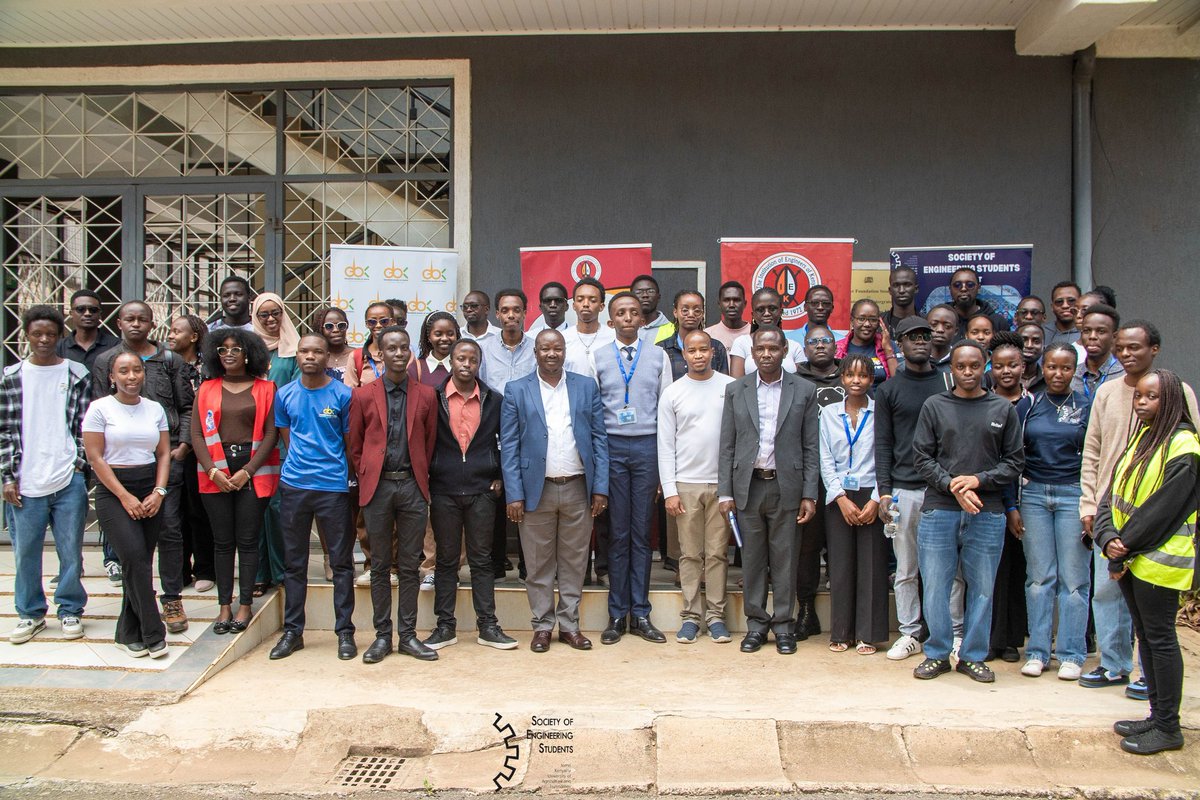 jkuatses's tweet image. TechWeek 5.0 Day 1 had it all — keynote speakers dropping wisdom bombs 💣, panelists debating like it’s finals week 🤓, and highschoolers getting mentored into future legends 🚀.And the vibes!💃

Trust me 🤠if knowledge was Wi-Fi, TechWeek 5.0 Day 1 had full bars 🤩
#techweek5.0