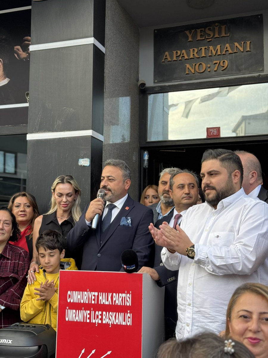 Birlik ve dayanışma içinde yeni bir sayfa açıyoruz.

Bugün, örgütümüzün geleceği için önemli bir adım atarak devir teslim törenimizi gerçekleştirdik. Bu süreçte görev yapan, emeklerini ve zamanını hiçbir karşılık beklemeden ortaya koyan Hakan Kızılelma ve değerli yönetimine