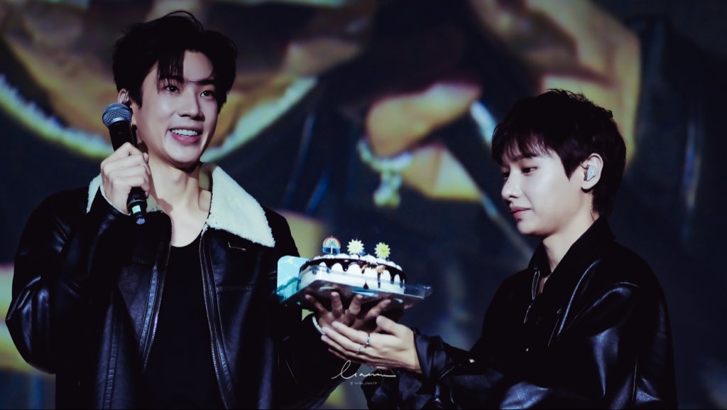 𝟐𝟎𝟐𝟓𝟏𝟎𝟎𝟒 𝐎𝐟𝐟𝐆𝐮𝐧𝟏𝐬𝐭𝐅𝐌𝐢𝐧𝐌𝐚𝐝𝐫𝐢𝐝

Happy Birthday, my dear.

‧˚₊꒷꒦꒷꒦꒷‧₊˚⊹

#OffGun1stEuropeanTour
#OffGun1stFMinMadrid
#OffGun ; #ออฟกัน
#gunatthaphan ; <a href="/AtthaphanP/">ATTHAPHAN PHUNSAWAT</a> 
#OffJumpol ; <a href="/off_tumcial/">ออฟที่แปลว่าปิดประตูแพ้</a>
