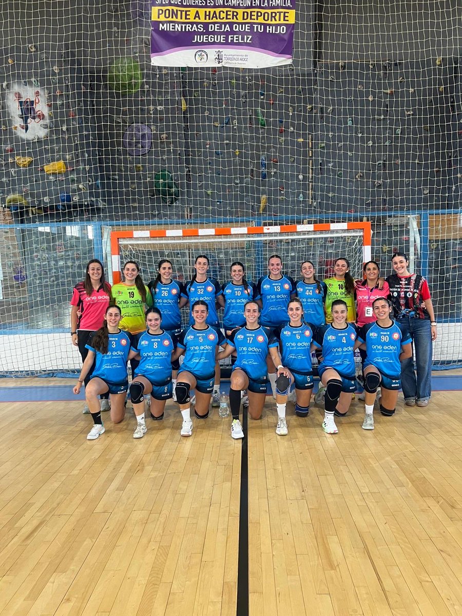 ✅¡VICTORIAAA!

🚀Y llegaron los dos puntos en Madrid ante un @bmtorrejon que no bajó los brazos en ningún momento.

⚒️ Queda mucho trabajo por delante, pero confianza plena en este equipo.

#creciendocontigo❤️🖤