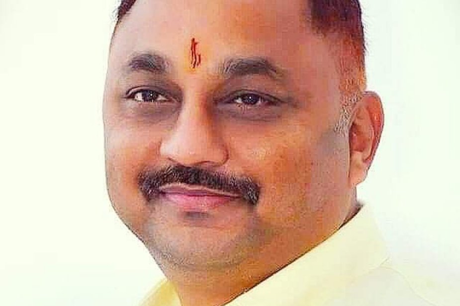 MohdKashif9807's tweet photo. 19 साल पुराने मामले में पूर्व विधायक सोनू सिंह समेत 19 लोग बरी।
वर्ष 2006 में पुलिस पर हमले के आरोप में दर्ज हुआ था केस।लंबी कानूनी लड़ाई के बाद एमपी-एमएलए कोर्ट ने सबूतों के अभाव में सभी को किया दोषमुक्त।
#Sultanpur #SonuSingh #UttarPradesh
@anjanikrsingh
@AhteshamFIN https://t.co/a6an5CUzvG