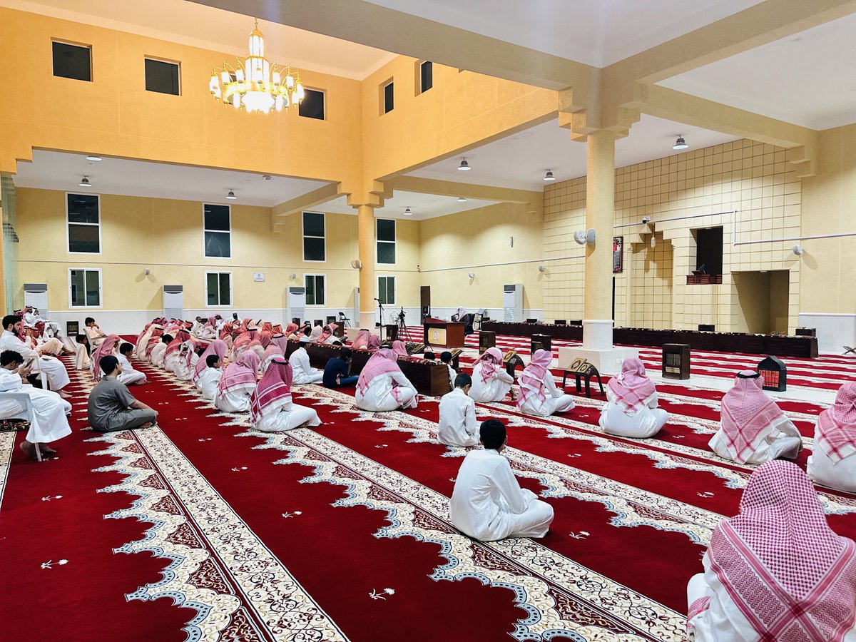 صور  | محاضرة بعنوان: 
الاعتبار بتصرم الأعوام والأعمار 
لفضيلة الشيخ / عبدالله بن حماد الرسي

#رفحاء #عرعر
  #داعم_للخير #السعودية