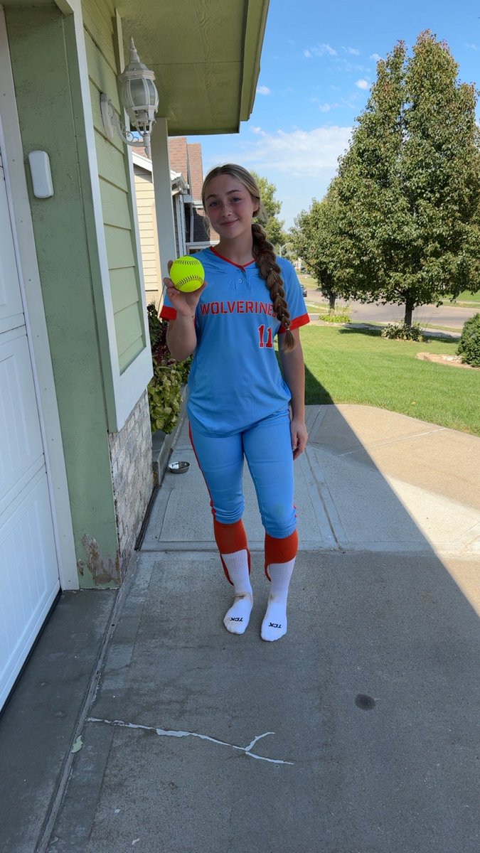 Lost to Skutt to end regular season.

Bosan: 1H
Danner: 1H
Holtorf: 1H, GRANDSLAM ☄️💣, 5RBIs
Miller: 1DBL, 1HR💣, 1RBI
Tackitt: 1H
Stortz: 1DBL

End regular season 18-9. Onto post season! 

#stirup