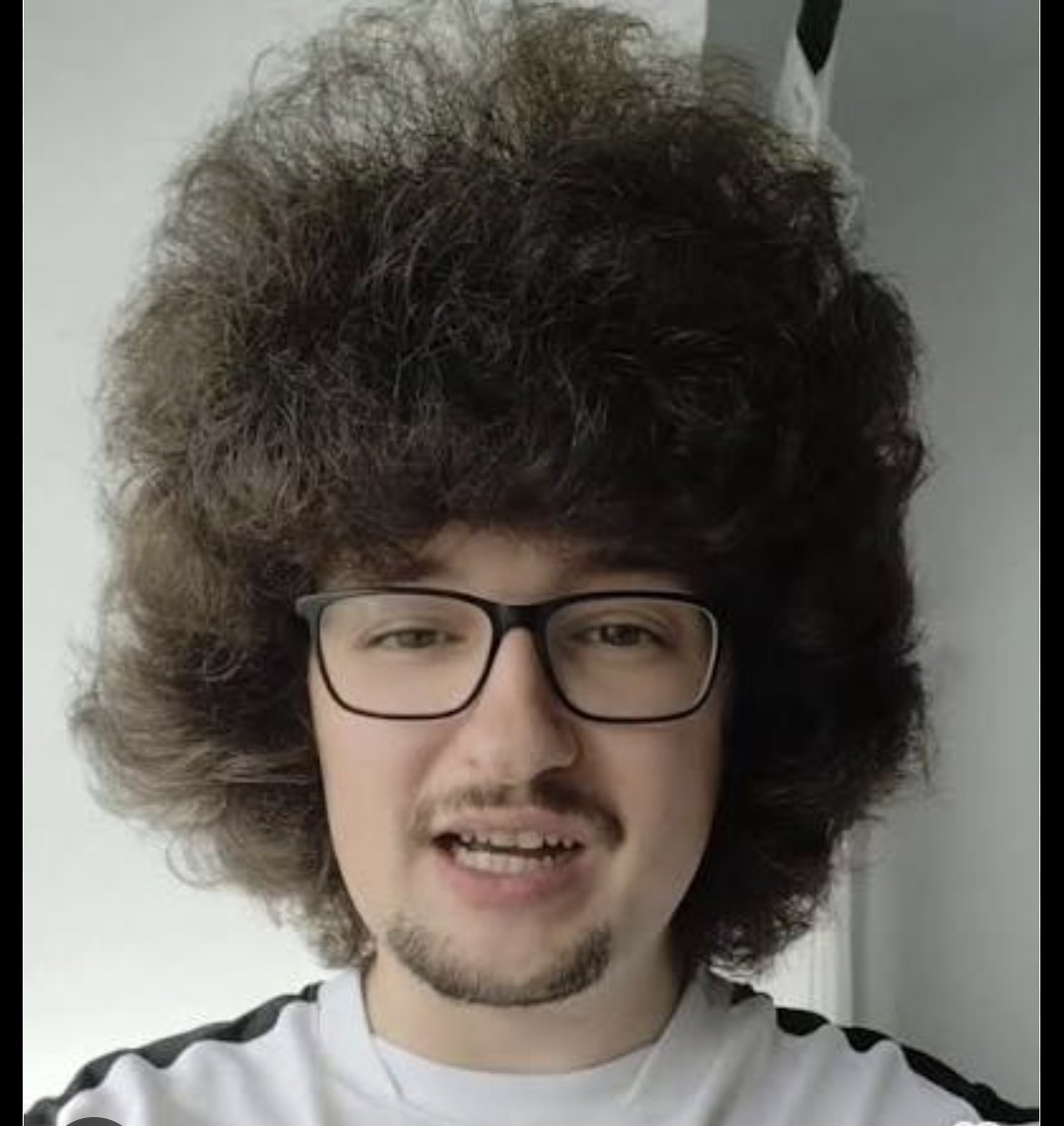 Joe O’Neill 🐀 (@actingjoe) on Twitter photo Can he cut his hair when Liverpool lose 5 in a row? Can he cut his hair when Liverpool lose 5 in a row?