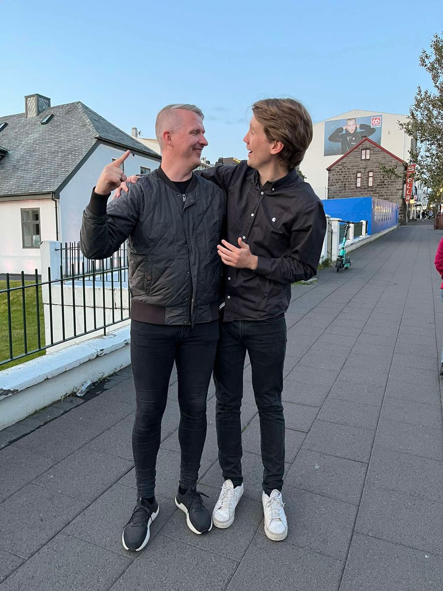 Aron Steinn tweet media