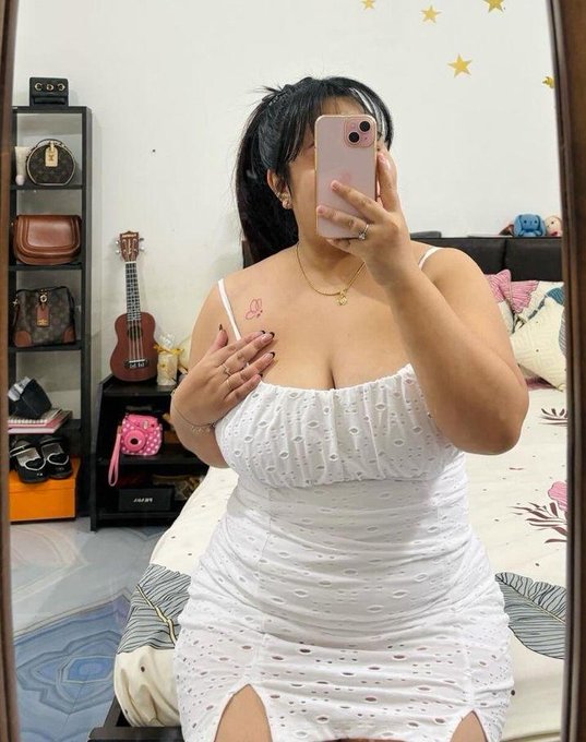 aassnaex's tweet image. لماذا أصبح أغلبية الشباب يميلون للمرأة الأكبر سنآ ؟؟ 😇😉