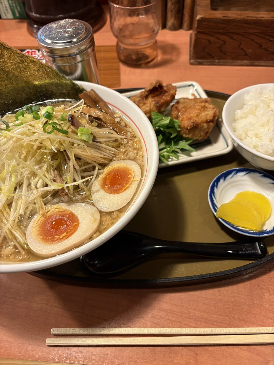 temujin5656's tweet photo. 最近忙しくてバタバタしつつ、美味しいご飯も食べて、明日も早いけどおやすみなさい☺️ https://t.co/lPHwSyHUi1