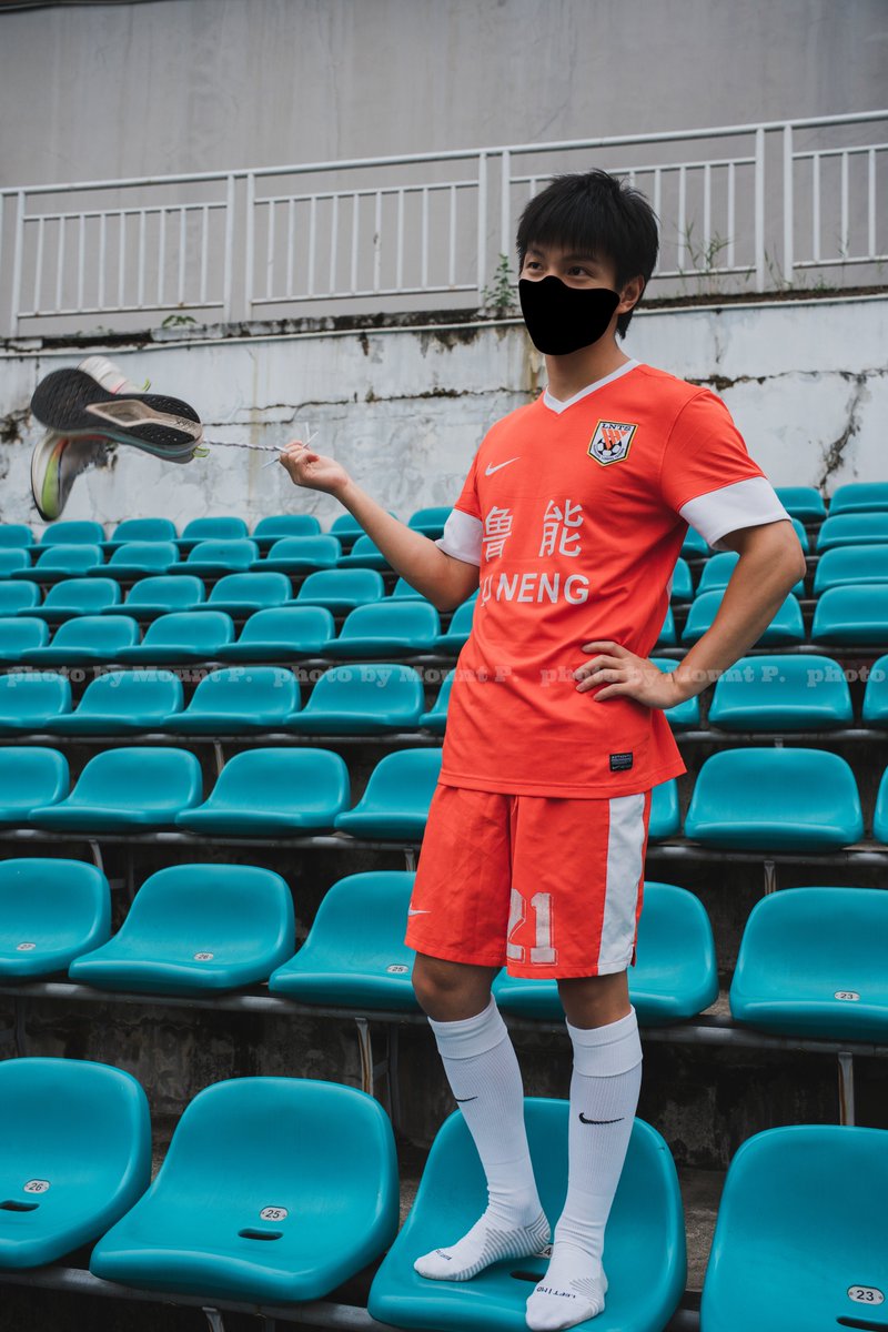 趁球员在场边换鞋冲上去采访了一下
<a href="/Xinxin417/">菊花长倒刺</a>