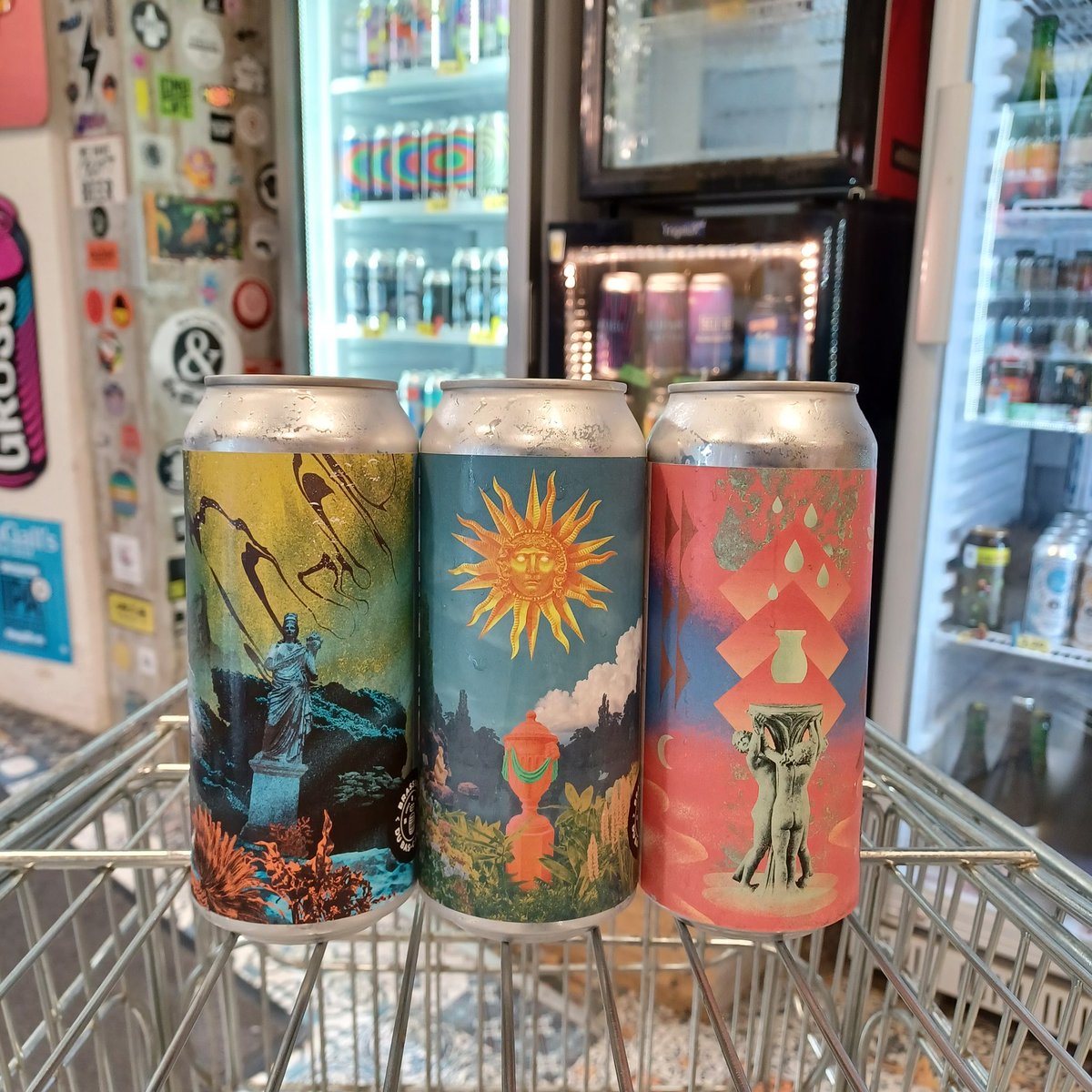 Brasserie Du Bas-Canada at OKasional Beer!
🌊 Océanides - DDH Double IPA - 8% 
☀️ Héliades - Double IPA - 8,2% 
🌗 Méliades - DDH IPA - 6,5% 
okasional-beer.com 
#craftbeer #beer #cerveza #taproom #Barcelona