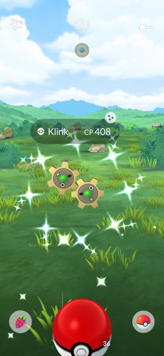 Michaelgmo_'s tweet photo. Shiny Klink this morning!! ✨ 
I really like the gold &amp; green together.
#PokemonGO 
#ポケモンGO https://t.co/HYuBaj06Mi