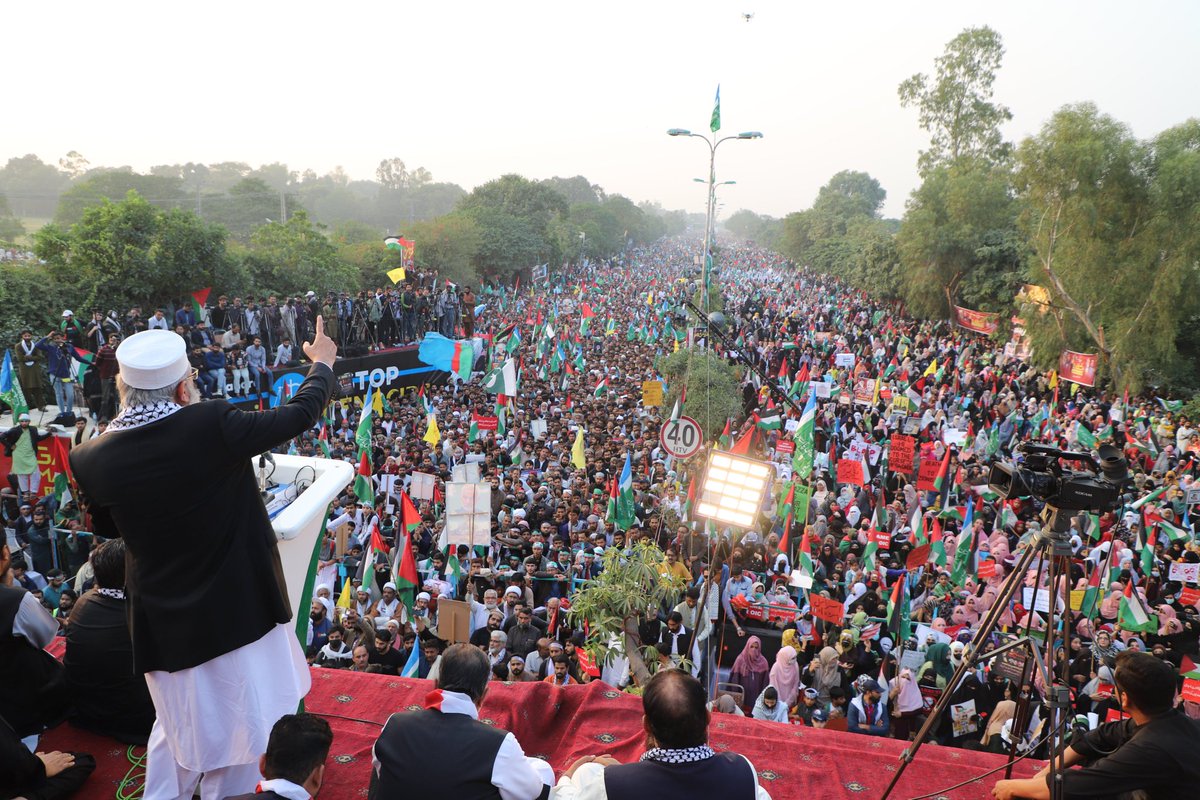 HamzaNGhazi's tweet photo. غزہ کے بھائیوں سے یکجہتی کے لیے لاہور میں غزہ مارچ
#GazaMarchLhr https://t.co/XAXyZ5sulQ