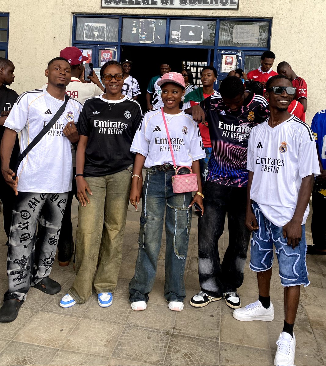 Earth_Finest_25's tweet image. JERSEY DAY 
Every mineral can be identified by Colours so as Geologist we came out in divers colours 

Whats your fav football Team and colour also who team rocked more ? 
#fypシviral  #FybJerseyDay #Earthfinest25  #FupreFyb #GeologyFyb