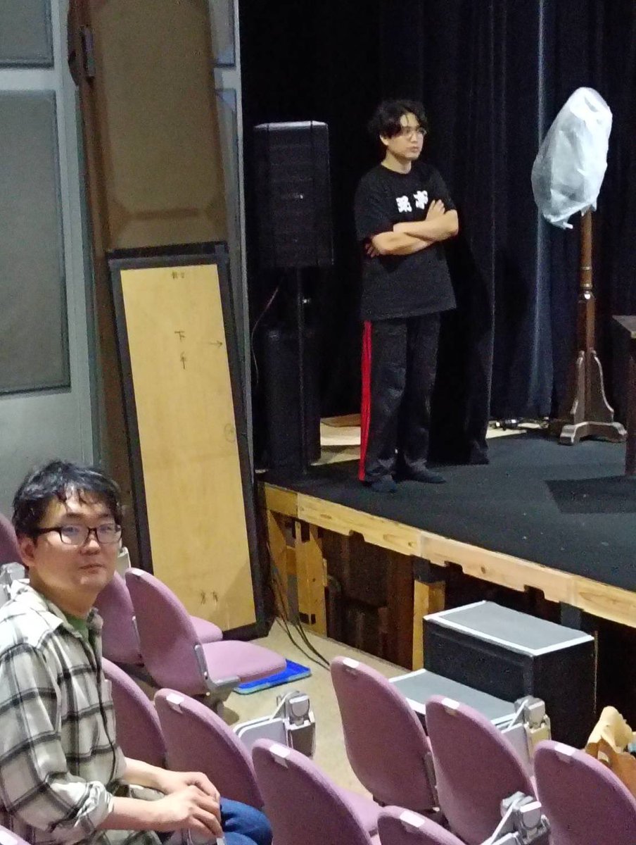 yotaro1969's tweet photo. 【演劇】

#D社の公演『#ありもしない』
Day 3 でした！！！

ご来場の皆様厚く御礼申し上げます！！

主宰の伊達さんとは15年前に在籍していたお笑いサークルの先輩後輩で、今日も舞台袖で「感慨深いね〜頑張ろうね〜」って話してた矢先本番で少し噛んじゃいました🥲

明日は千秋楽！期待に応えたい！ https://t.co/N36kqOd5nF