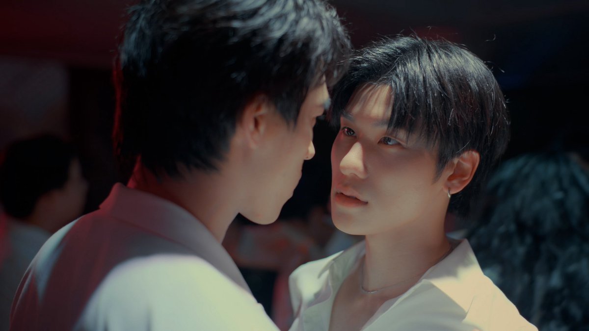 ขิตลงแทบเท้าตรงนั้นเลย สวยฉิบหาย (༎ຶ⌑༎ຶ)

THE WICKED GAME EP2

#เกมรักลวงEP2