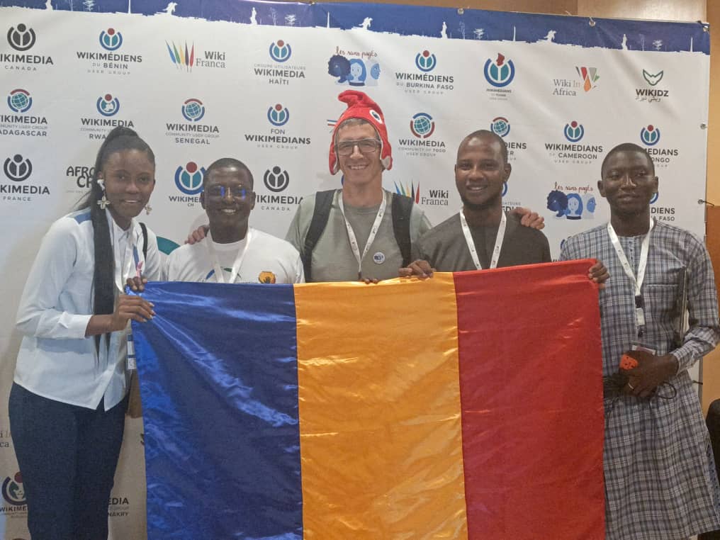 Wikimédia Tchad marque sa présence à la 9ᵉ édition de la #WikiConv2025 à Cotonou, au #Bénin 🇧🇯.
Notre VP, <a href="/AhmatT/">Ahmat Mahamat Tahir</a> , interviendra lors de cette grande rencontre pour partager son expérience riche en apprentissages et en perspectives avec la communauté tchadienne. #Tchad #Iyalat