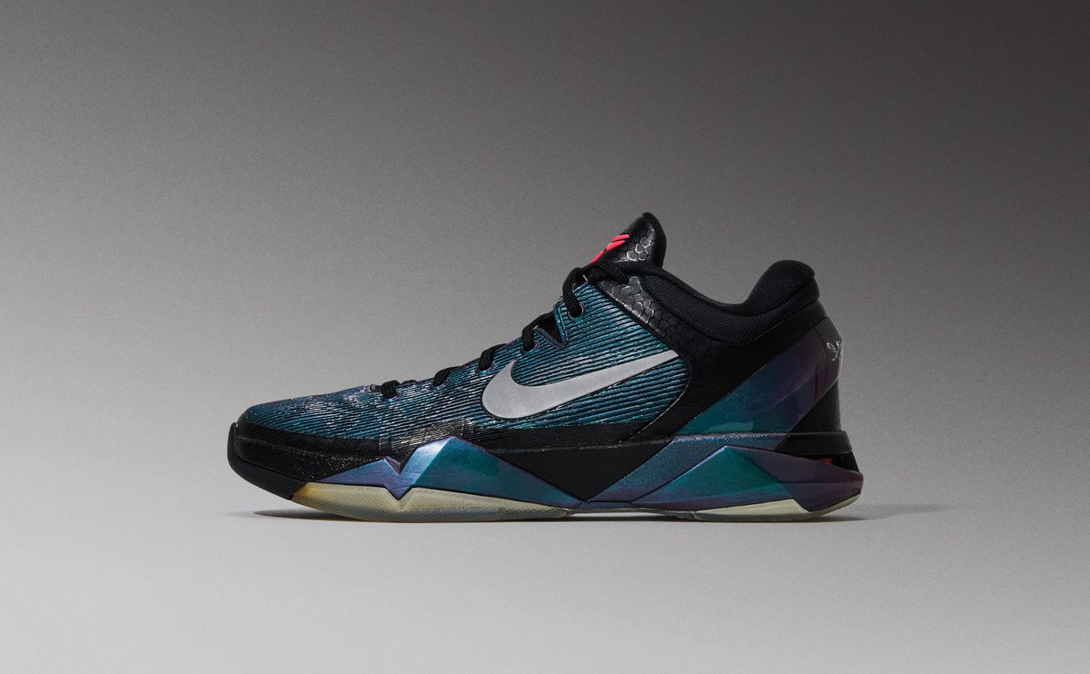 kobe 7 invisibility cloak