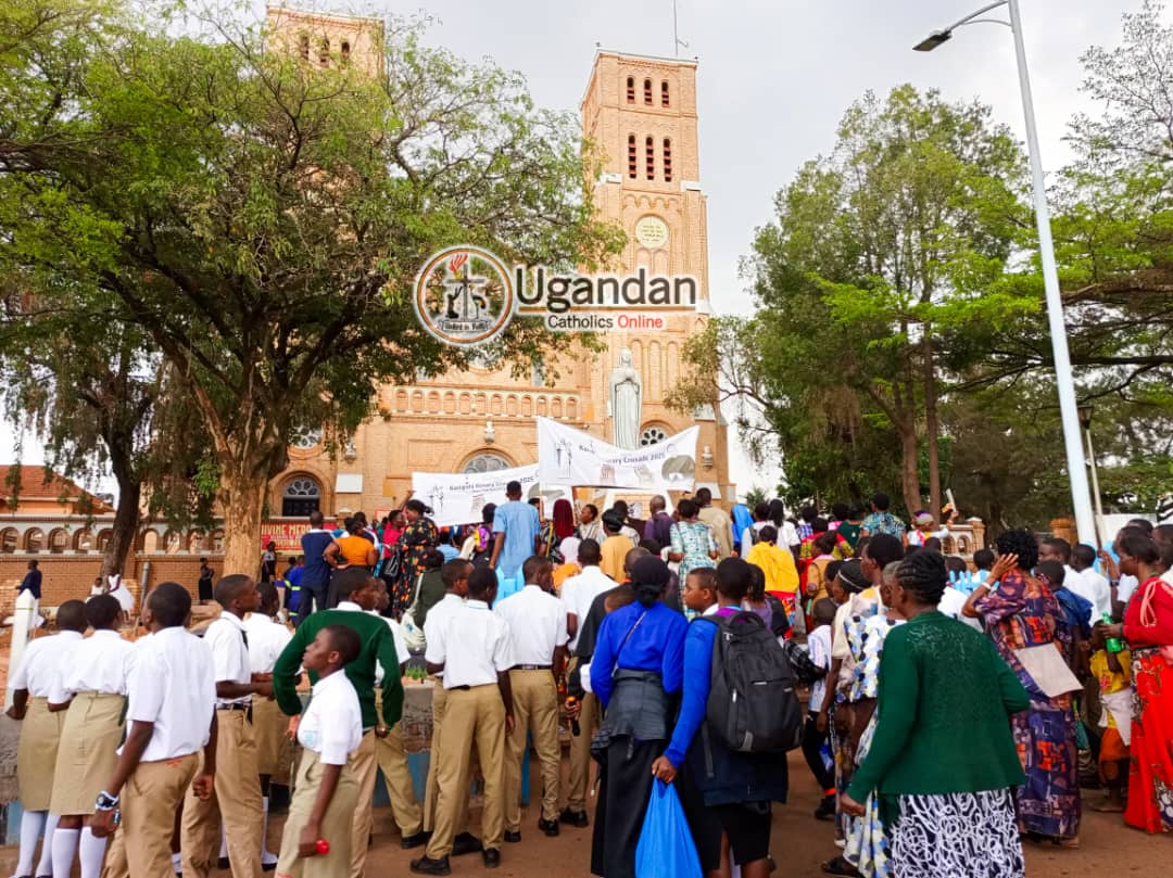 The annual Kampala Rosary Crusade commenced with a heartfelt procession at 8:00 AM, starting from Nsambya and Nakulabye Parishes and culminating at the majestic Lubaga Cathedral. 

Organized by the Holy Cross Family Ministries, this event brought together devoted Christians in a