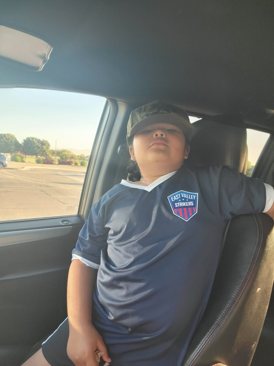 RogueCmdr's tweet image. Listening to @Sia Unstoppable and @ImGraysonRogers First Light before her div 2 soccer game this morning.. 

#dadgirl #unstoppablegirl #kickass
