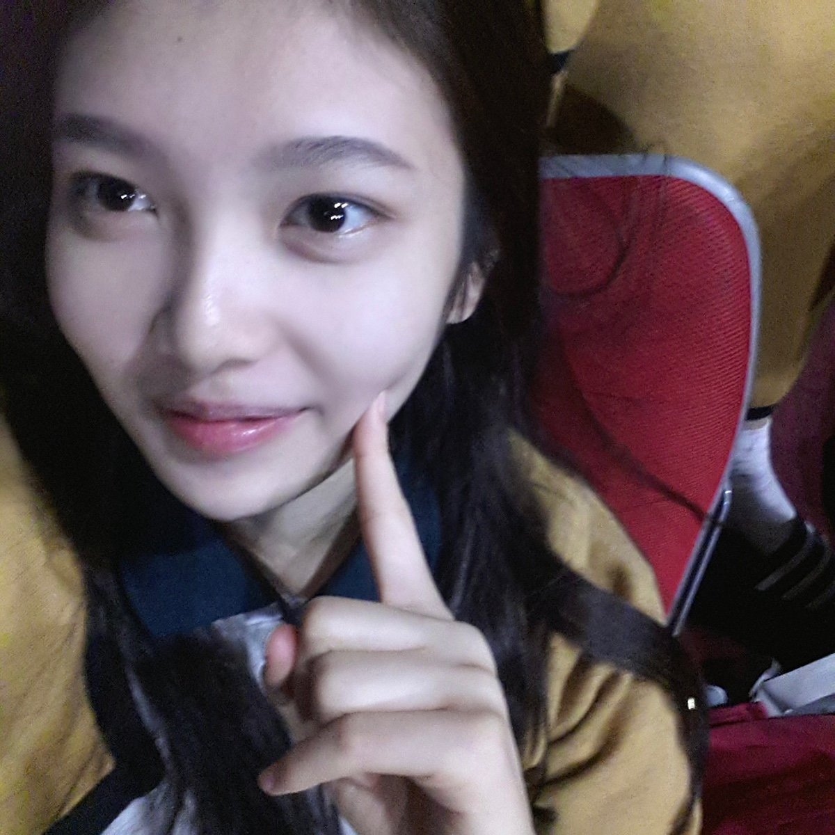 Joy posts unreleased photos of her trainee days
tinyurl.com/3sdr3j7f