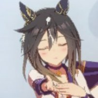 she has such a cute face it's incredible