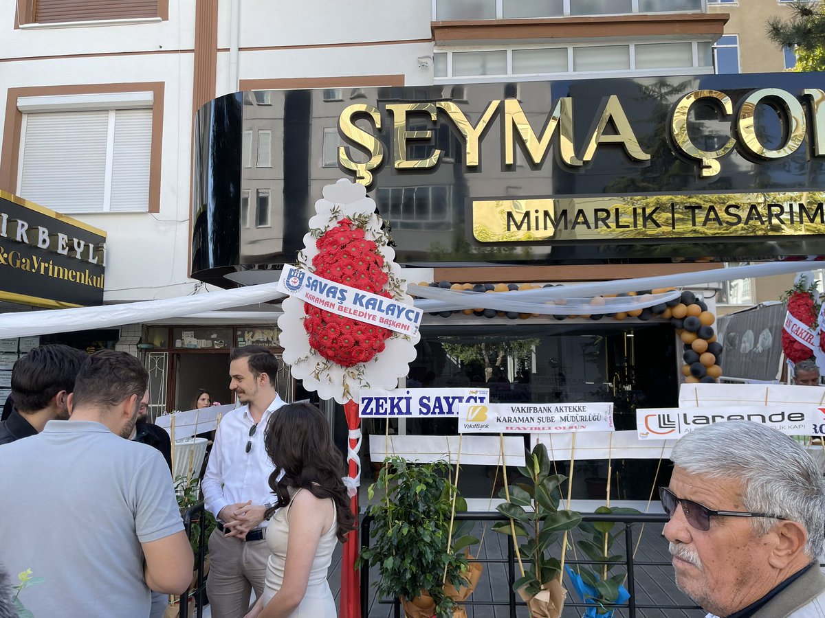 Şehrimizin genç mimarlarından Mimar Şeyma Çolak'ın yeni ofisinin açılışına Başkanımız Kürşad Bugra Yazıcı katılım sağladı. Yeni iş yerinin kendilerine hayırlı olmasını dileriz. #gencmüsiad #mimar