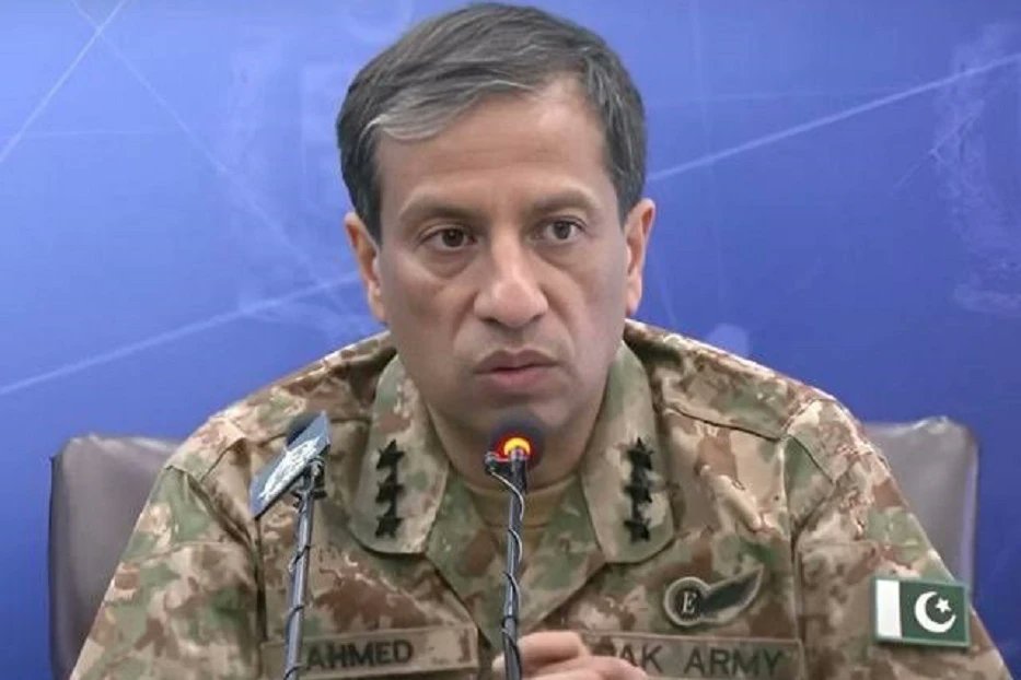 ArmyChiefofPK's tweet image. ڈی جی آئی ایس پی آر نے مختلف صحافیوں اور اینکرز کے ساتھ ایک طویل ملاقات کی جو تین سے چار گھنٹے جاری رہی۔ اس موقع پر قومی سلامتی، دفاعی اُمور، خطے کی صورتحال اور موجودہ چیلنجز پر جامع گفتگو اور سوال و جواب ہوئے۔
مزید تفصیلات کچھ دیر بعد جاری کی جائیں گی۔
#ArmyChief #DGISPR #ISPR