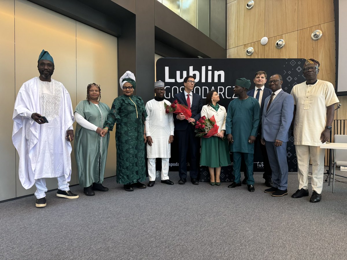 easyniyi's tweet photo. this gathering is to reaffirm a powerful message that our strength lies in unity, our growth in collaboration, and our future in shared purpose backed by the statement of the President Bola Ahmed of Tinubu @mobilepunch @ARISEtv @GuardianNigeria https://t.co/pOQhQwEO8M