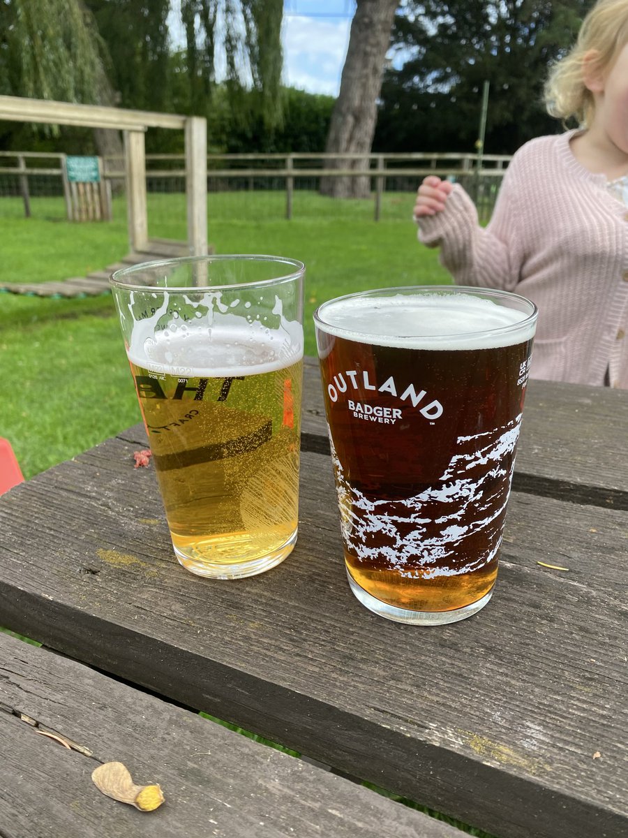 LaraScadding's tweet image. Prolonging beer garden season