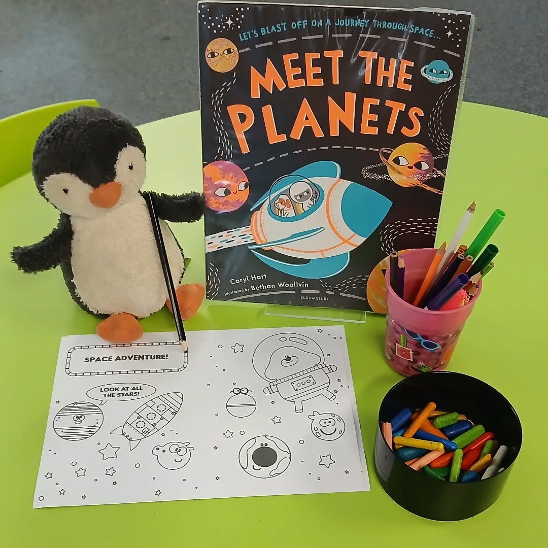 CobhamLibrary's tweet image. 4th of October - 10th of October is World Space Week 🚀🌌🪐 We read a book all about the planets in our solar system for our Storytime session today, and have a wide variety of fiction and non-fiction books on our displays to choose from! #worldspaceweek @SurreyLibraries