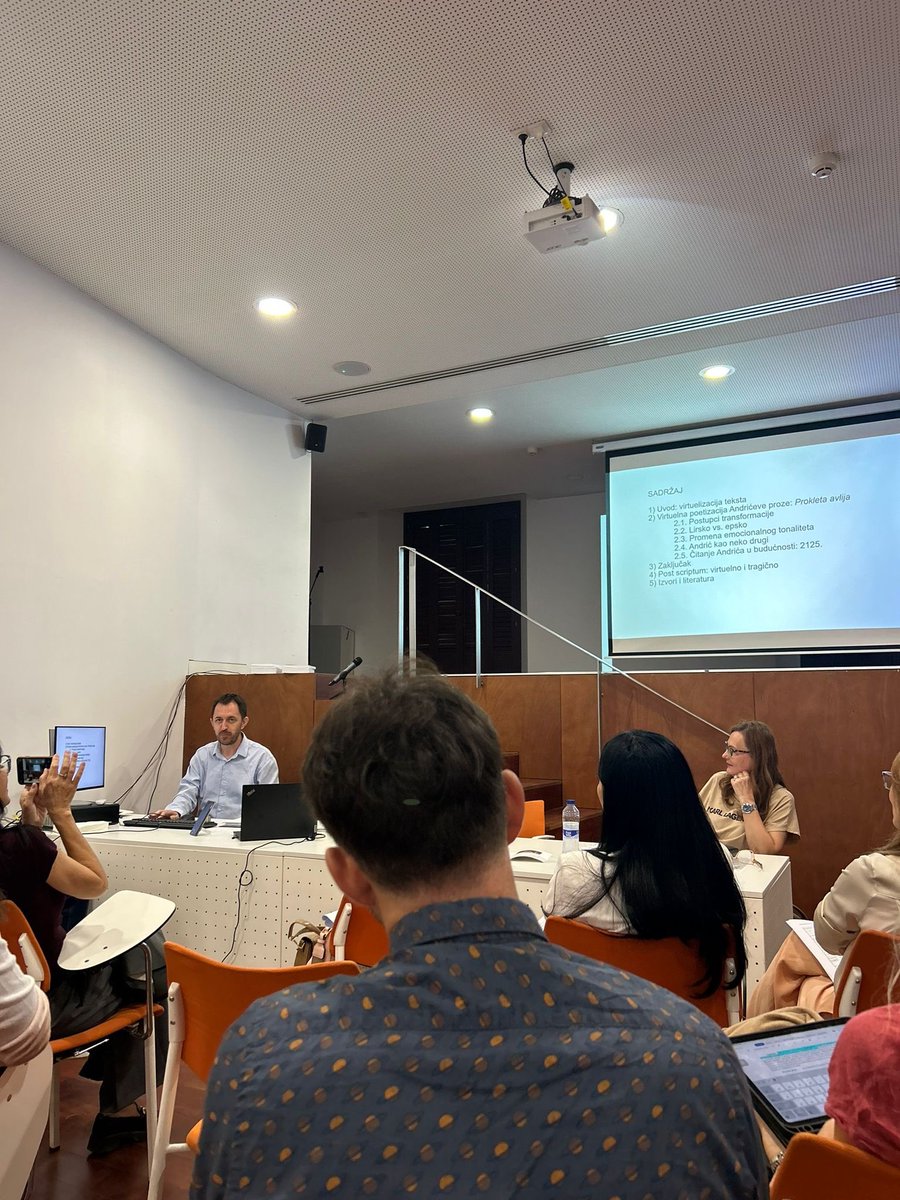 Serbia in Spain (@srbinspain) on Twitter photo La Embajadora de la República de Serbia, Irena Šarac, asistió hoy a la sesión de clausura del XVII Simposio Internacional «Ivo Andrić: Andrić virtual», celebrada en la Biblioteca Pública Iván de Vargas en Madrid.
El simposio conmemora los 50 años de la muerte de Ivo Andrić, los La Embajadora de la República de Serbia, Irena Šarac, asistió hoy a la sesión de clausura del XVII Simposio Internacional «Ivo Andrić: Andrić virtual», celebrada en la Biblioteca Pública Iván de Vargas en Madrid.
El simposio conmemora los 50 años de la muerte de Ivo Andrić, los